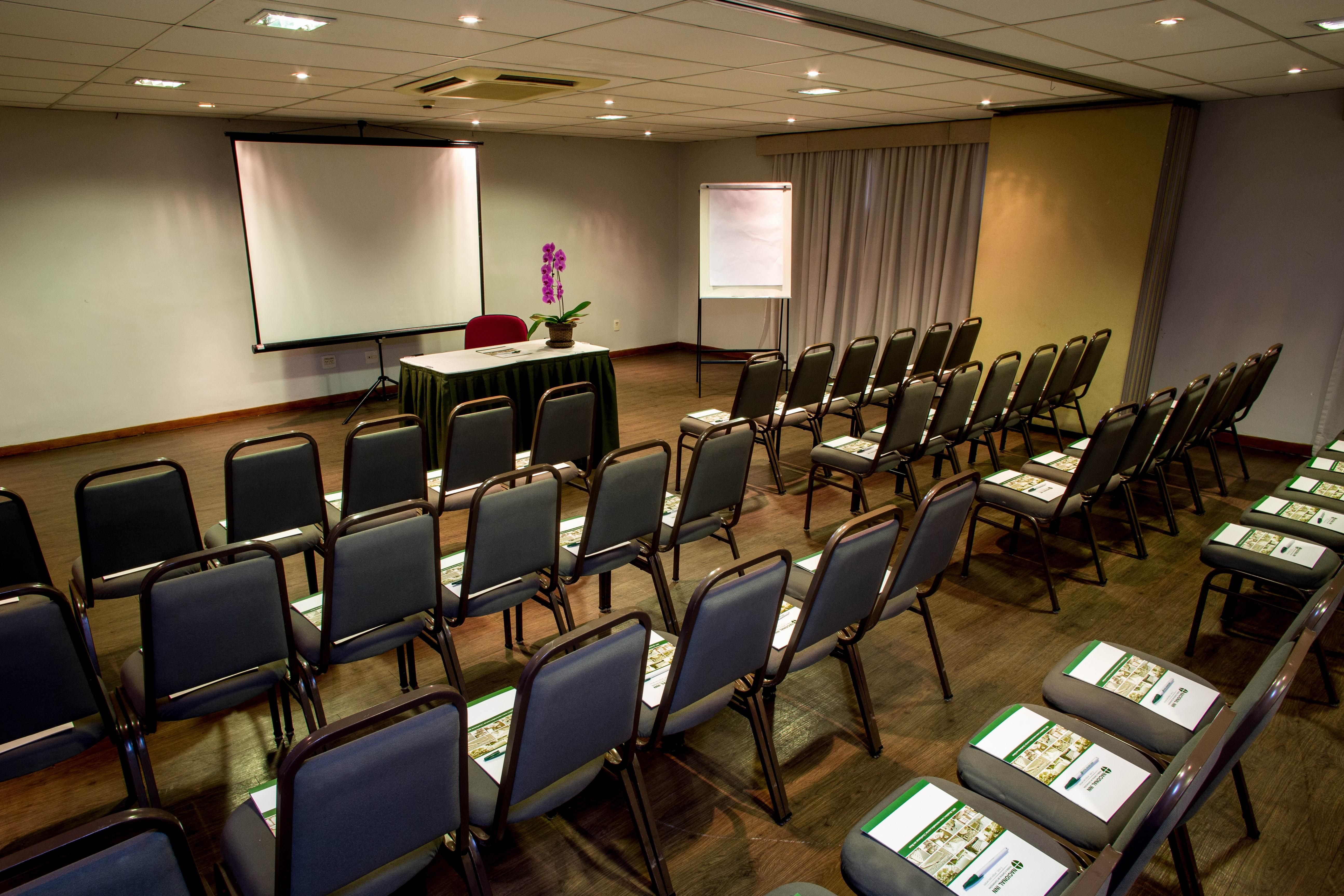 Hotel Golden Park Campinas Viracopos By Nacional Inn Exterior photo