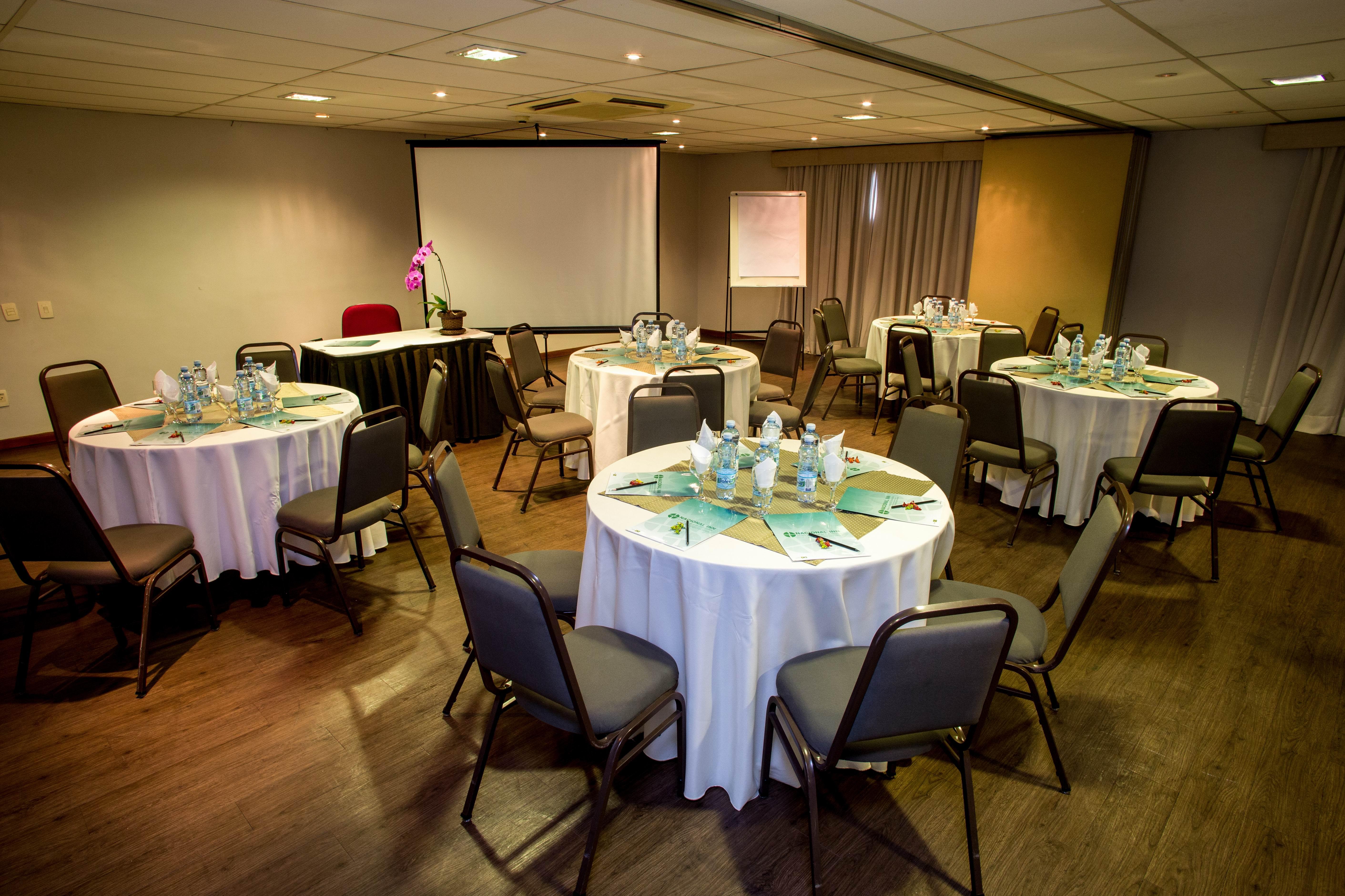 Hotel Golden Park Campinas Viracopos By Nacional Inn Exterior photo