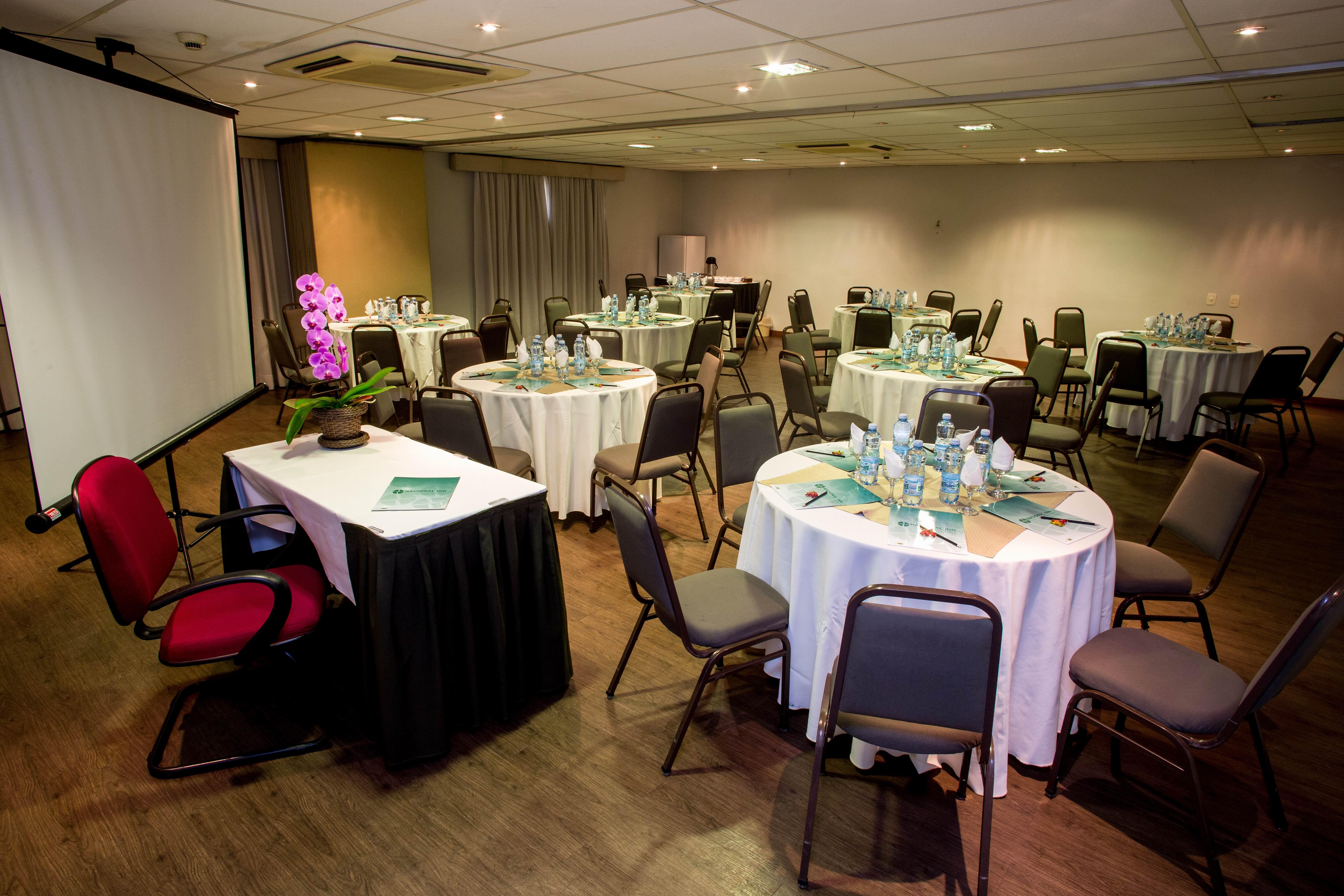 Hotel Golden Park Campinas Viracopos By Nacional Inn Exterior photo